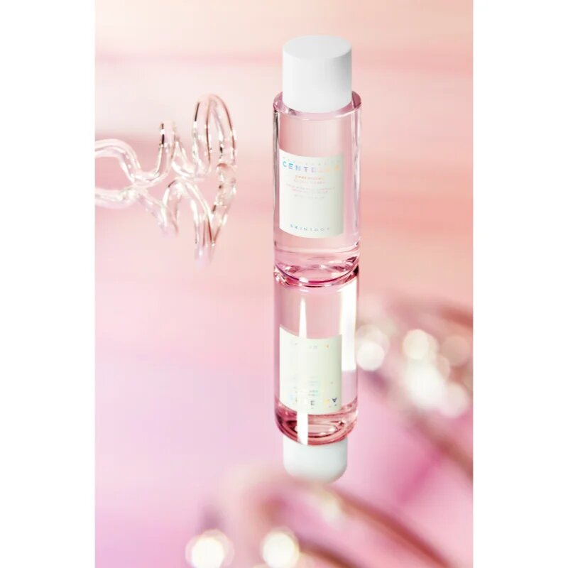 SKIN1004 Madagascar Centella Poremizing Clear Toner gyengéd bőrhámlasztó tonik a bőr kisimításáért és a pórusok minimalizásáért 210 ml