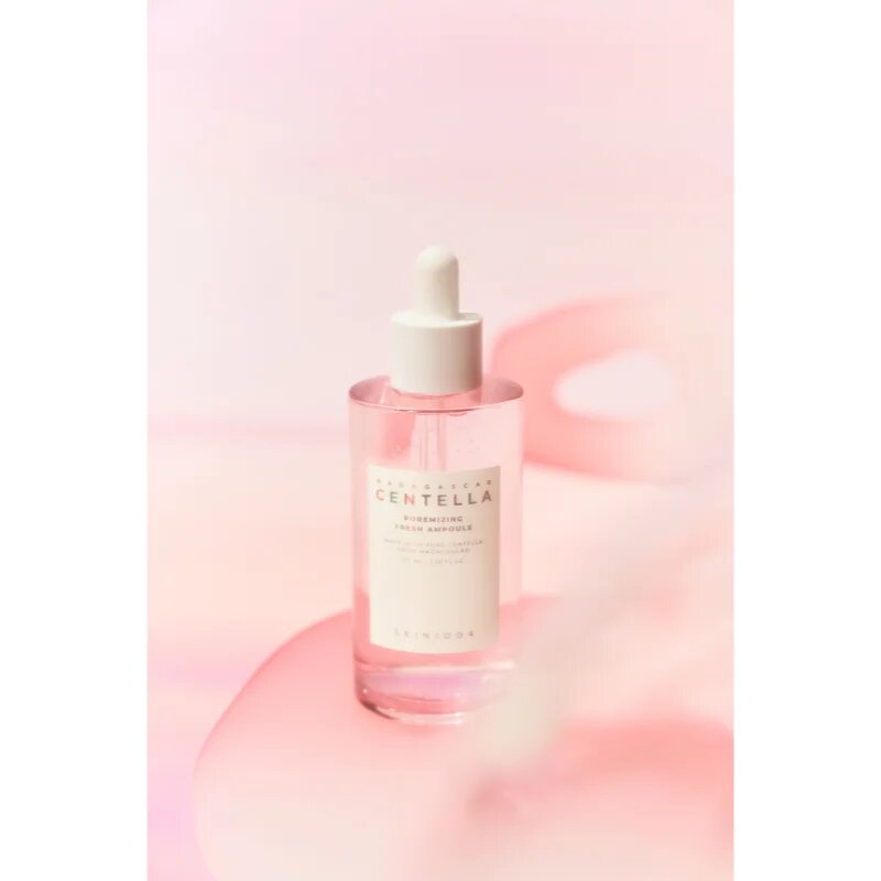 SKIN1004 Madagascar Centella Poremizing Fresh Ampoule detoxikáló arcszérum a bőr kisimításáért és a pórusok minimalizásáért 100 ml