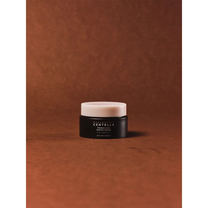 SKIN1004 Madagascar Centella Probio-Cica Enrich Cream intenzíven hidratáló krém az arcbőr megnyugtatására 15 ml