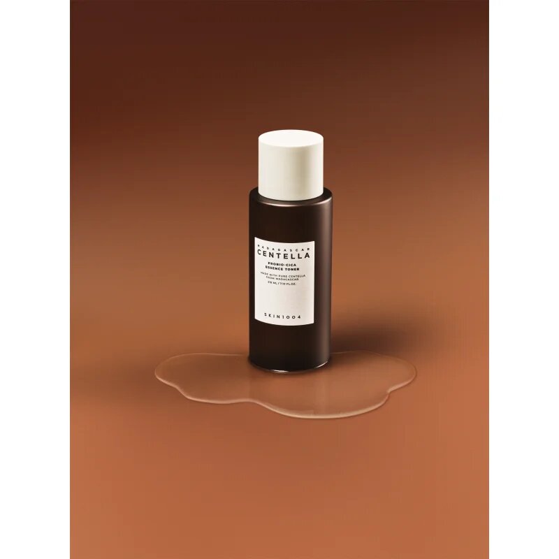 SKIN1004 Madagascar Centella Probio-Cica Essence Toner nyugtató tonikum hidratáló hatással 210 ml