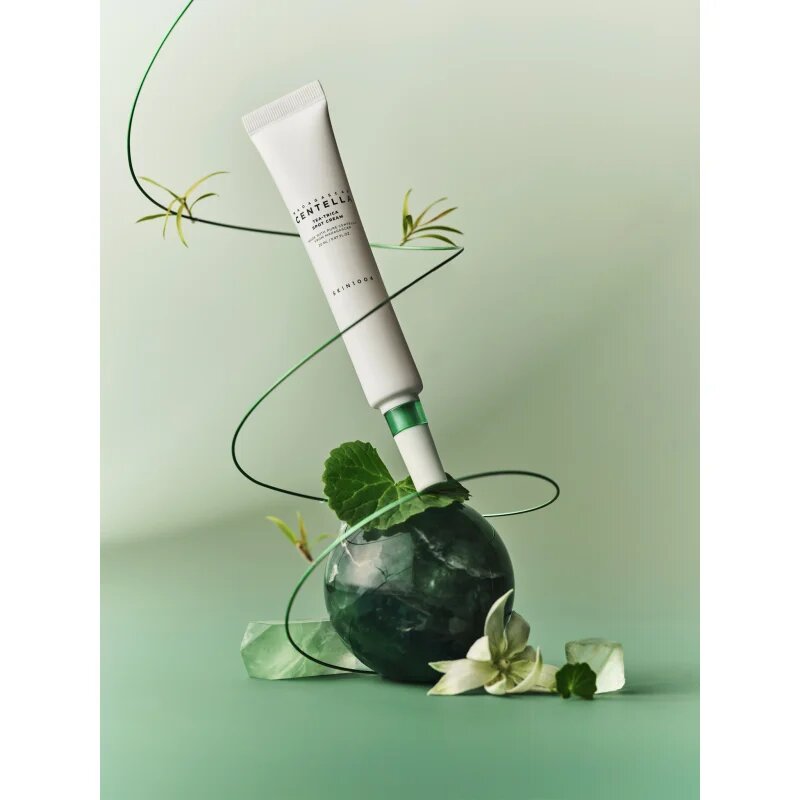 SKIN1004 Madagascar Centella Tea-Trica Spot Cream helyi ápolás pattanásos bőrre nyugtató hatással 20 ml