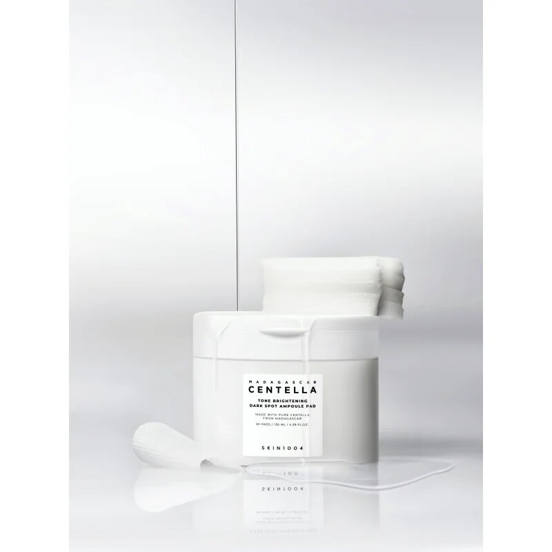 SKIN1004 Madagascar Centella Tone Brightening Dark Spot Ampoule Pad tonizáló párnák a sötét foltok ellen 60 db