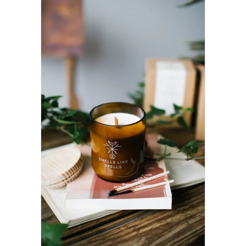 Smells Like Spells Norse Magic Eir illatgyertya fa kanóccal (healing/health) 200 g