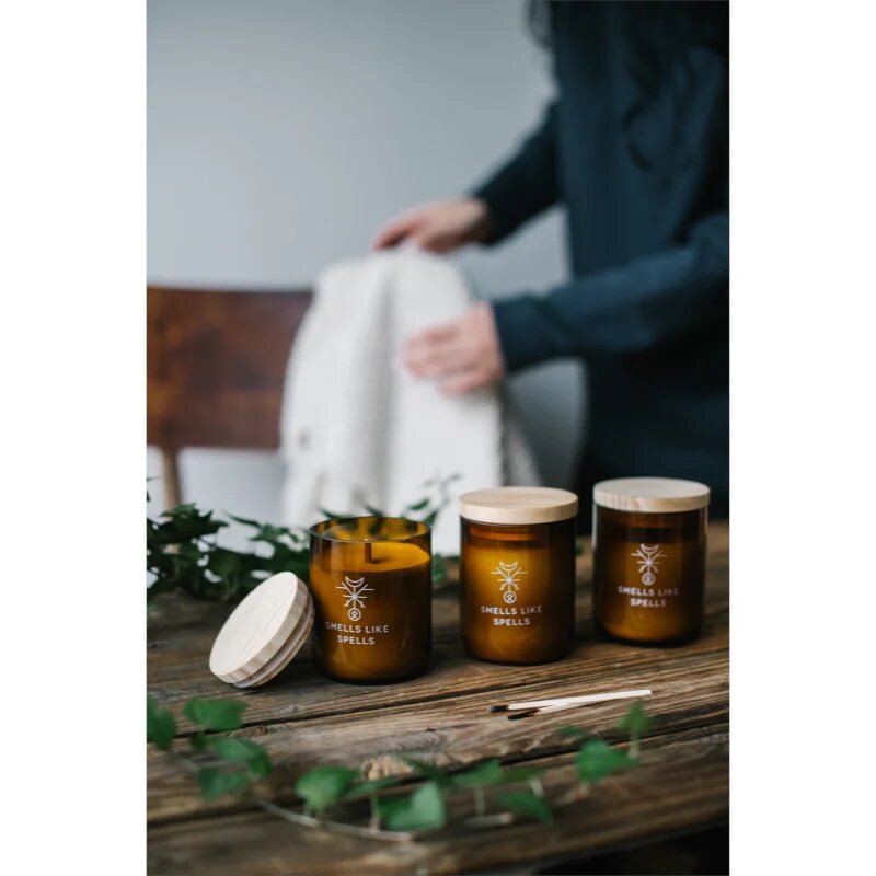 Smells Like Spells Norse Magic Frigga illatgyertya fa kanóccal (home/partnership) 200 g