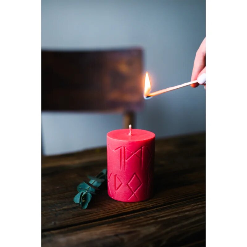 Smells Like Spells Rune Candle Freya illatgyertya (love/relationship) 300 g