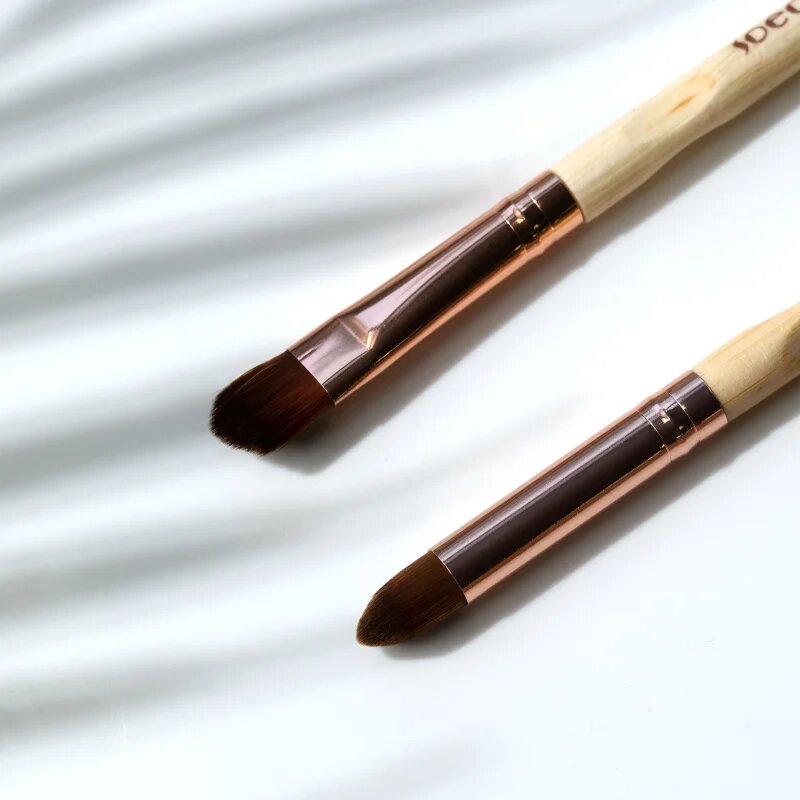 So Eco Eye Duo ecsetszett a szem sminkeléséhez