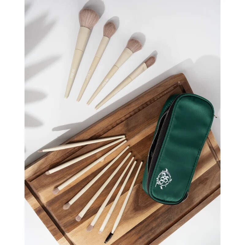 So Eco Flawless 12 Piece Brush & Bag Set Complexion Sponge Ecsetkészlet táskával
