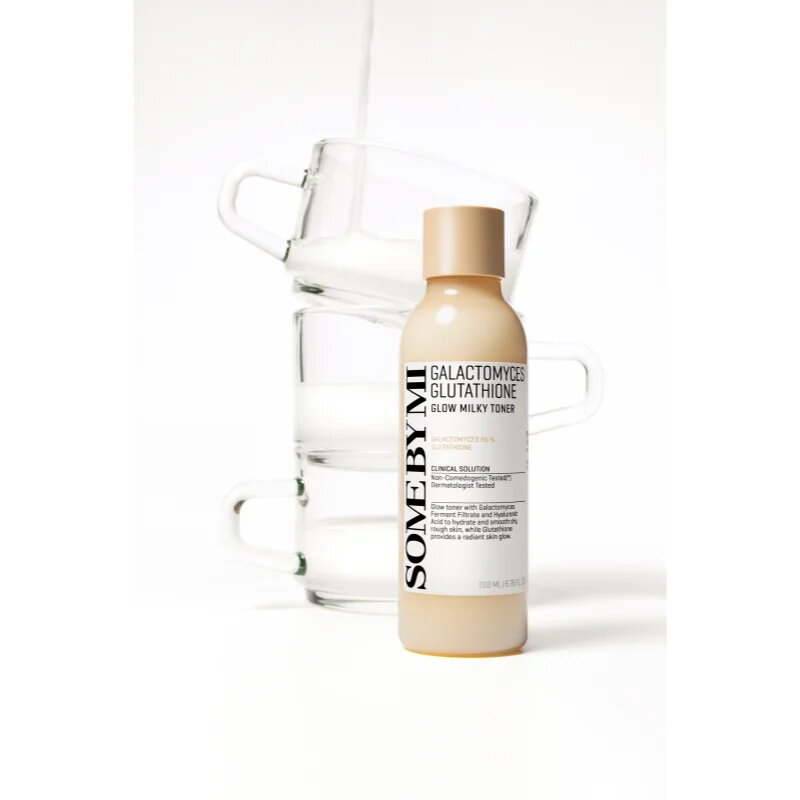 Some By Mi Galactomyces Glutathione Glow Milky Toner nyugtató és hidratáló tonik az élénk bőrért 200 ml