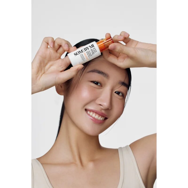 Some By Mi V10 Hyal Antioxidant Sunscreen intenzív nyugtató és védő krém SPF 50+ 40 ml