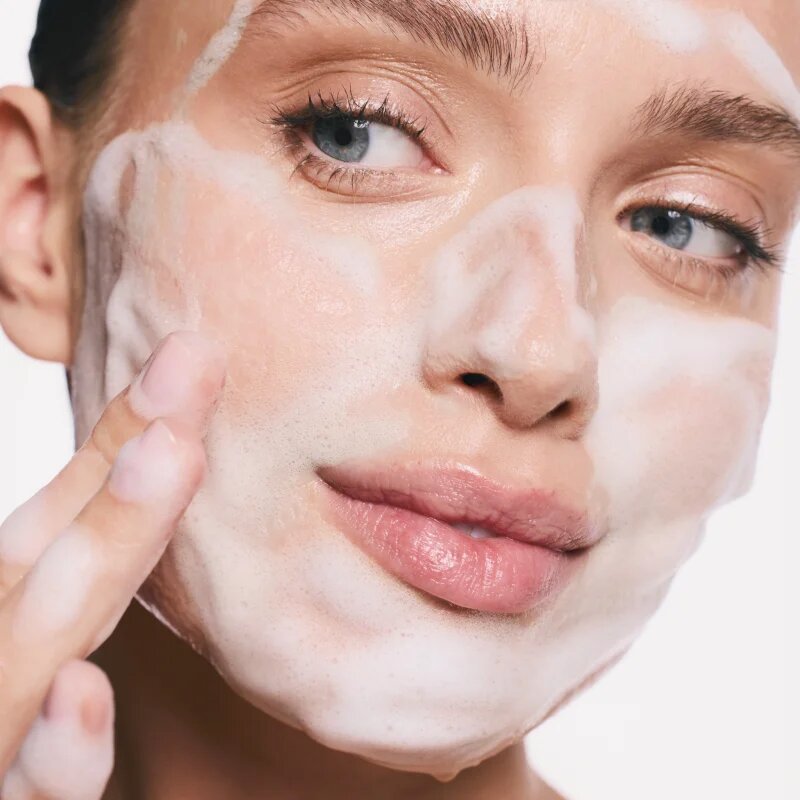 SUNEWMED+ Active Foaming Cleanser Face and Eye Makeup Removal tisztító és szemlemosó hab C vitamin 40 ml