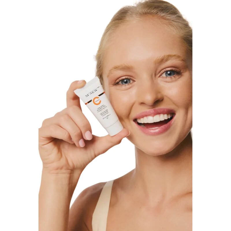 SUNEWMED+ Lightweight Vitamin C Face Cream Day & Night könnyű krém C vitamin 20 ml