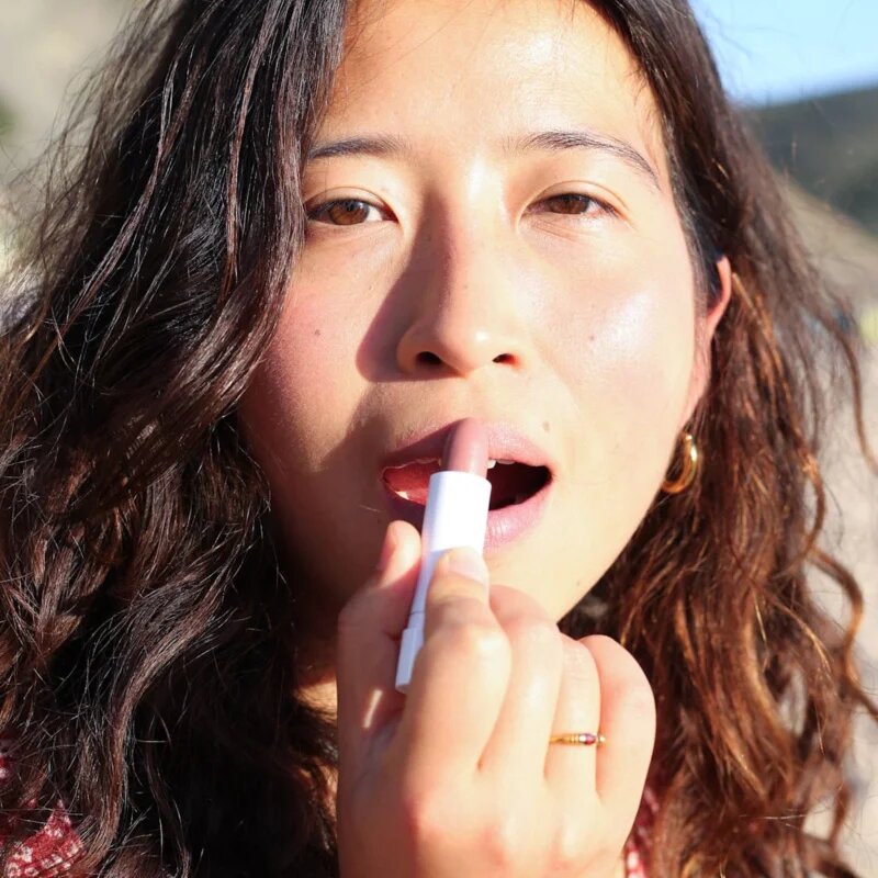 Suntribe Tinted tonizáló ajakbalzsam SPF 30 5 g