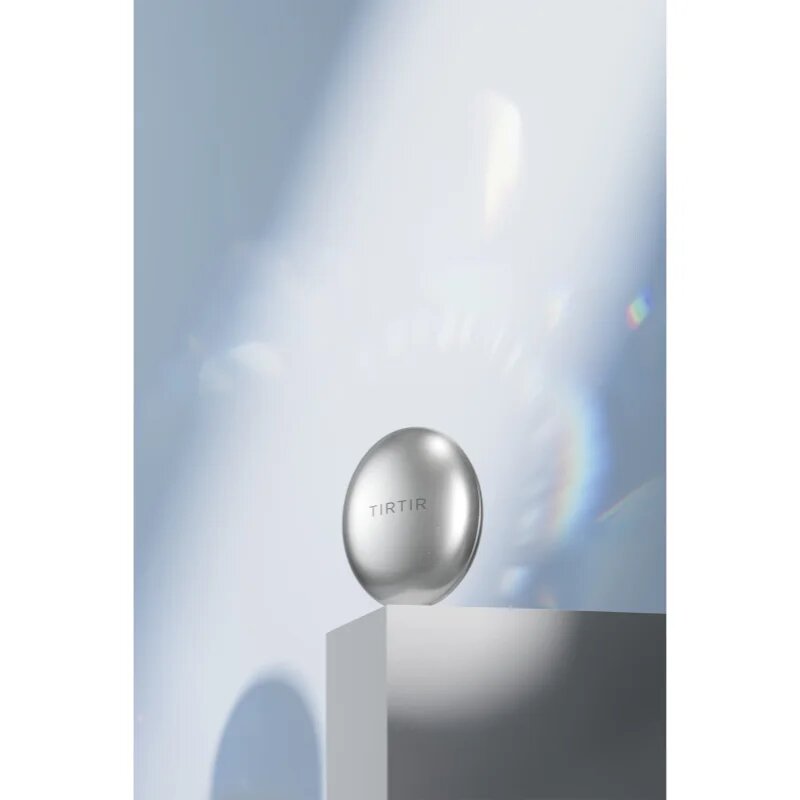TIRTIR Mask Fit Aura Cushion hidratáló alapozó sminkszivaccsal az élénk bőrért árnyalat 13N Fair Ivory 18 g