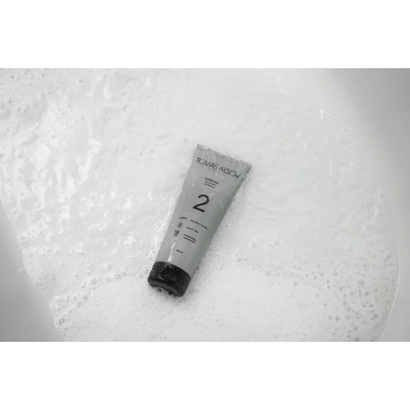 Tomas Arsov Green Tea Rinse Off Conditioner Kondícionáló minennapi használatra a töredezett hajvégekre 250 ml