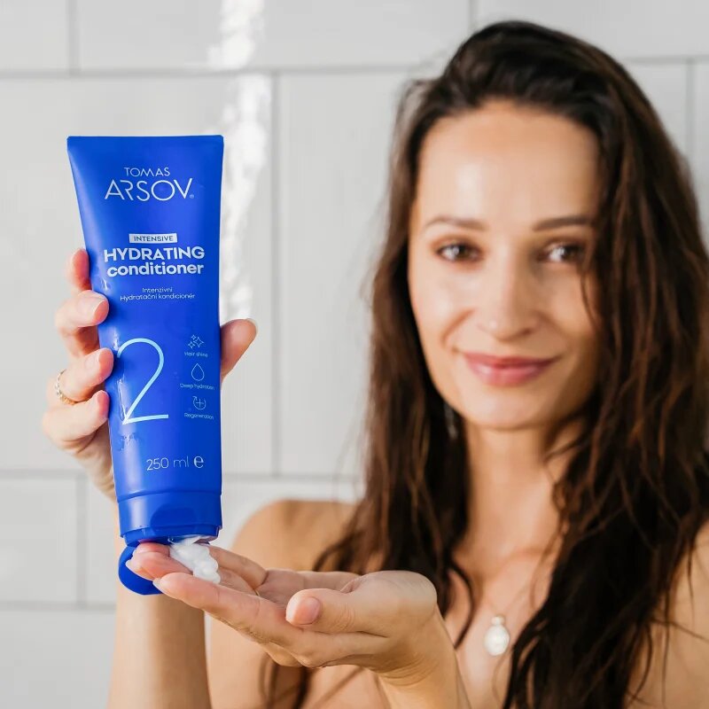Tomas Arsov Hydrating Conditioner hidratáló kondicionáló száraz és sérült hajra 250 ml