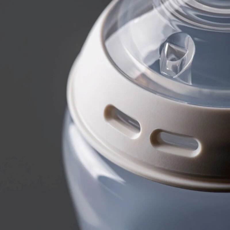 Tommee Tippee Natural Start Anti-Colic antikólikás cumisüveg önfertőtlenítő Slow Flow 0m+ 1 db