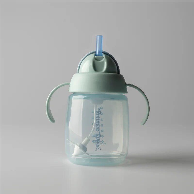 Tommee Tippee Trainer Straw gyakorlóbögre nehezékkel 6m+ Green 1 db