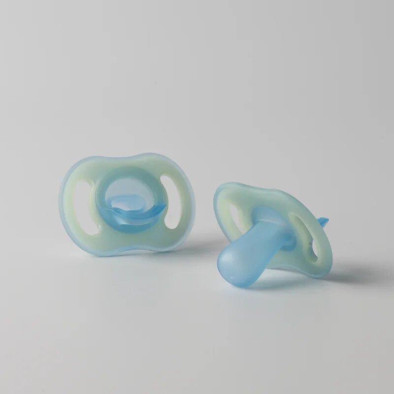 Tommee Tippee Ultra Light Night cumi 6-18m Orange/ Blue 2 db