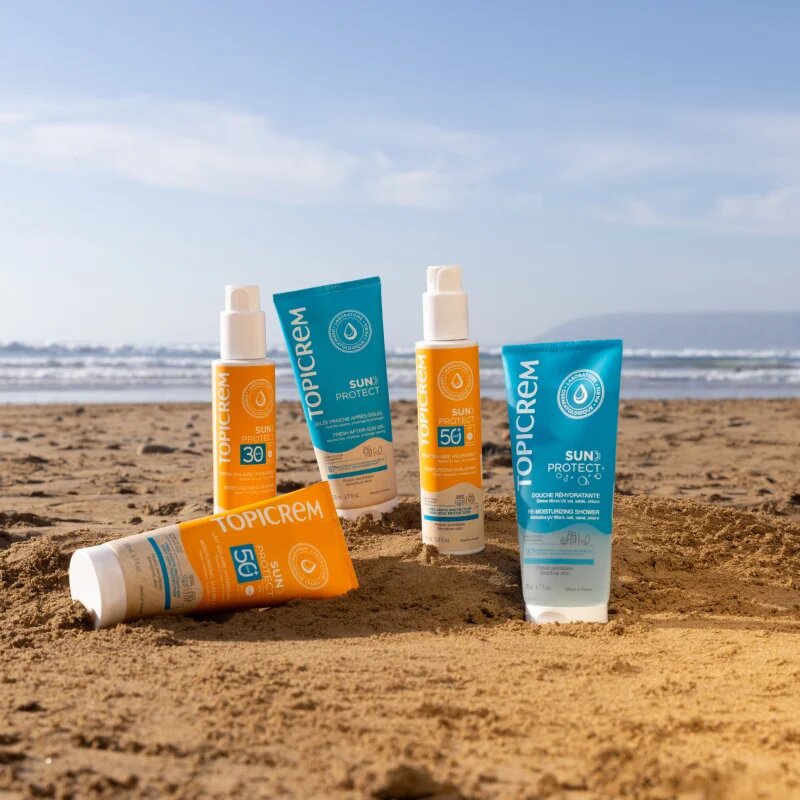 Topicrem Sun Protect Moisturizing Sun Spray védő spray hidratáló hatással SPF 30 150 ml