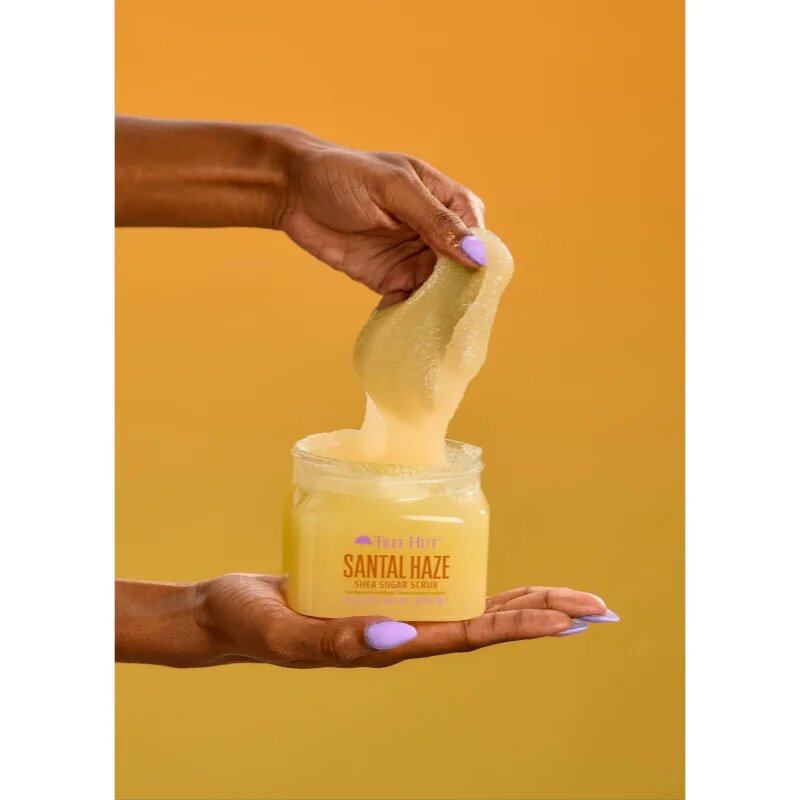 Tree Hut Shea Sugar Scrub Santal Haze cukros test peeling 510 g