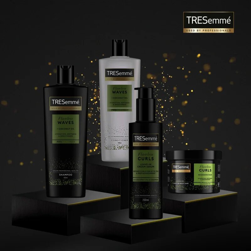 TRESemmé Flawless Curls haj maszk göndör hajra 440 ml