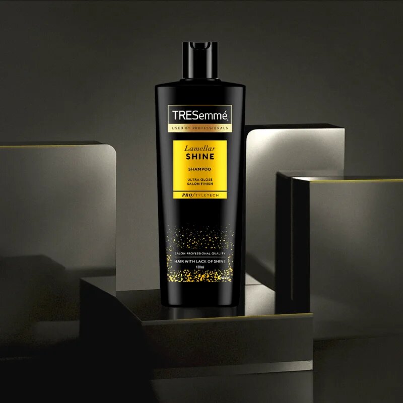 TRESemmé Lamellar Shine sampon a magas fényért 400 ml