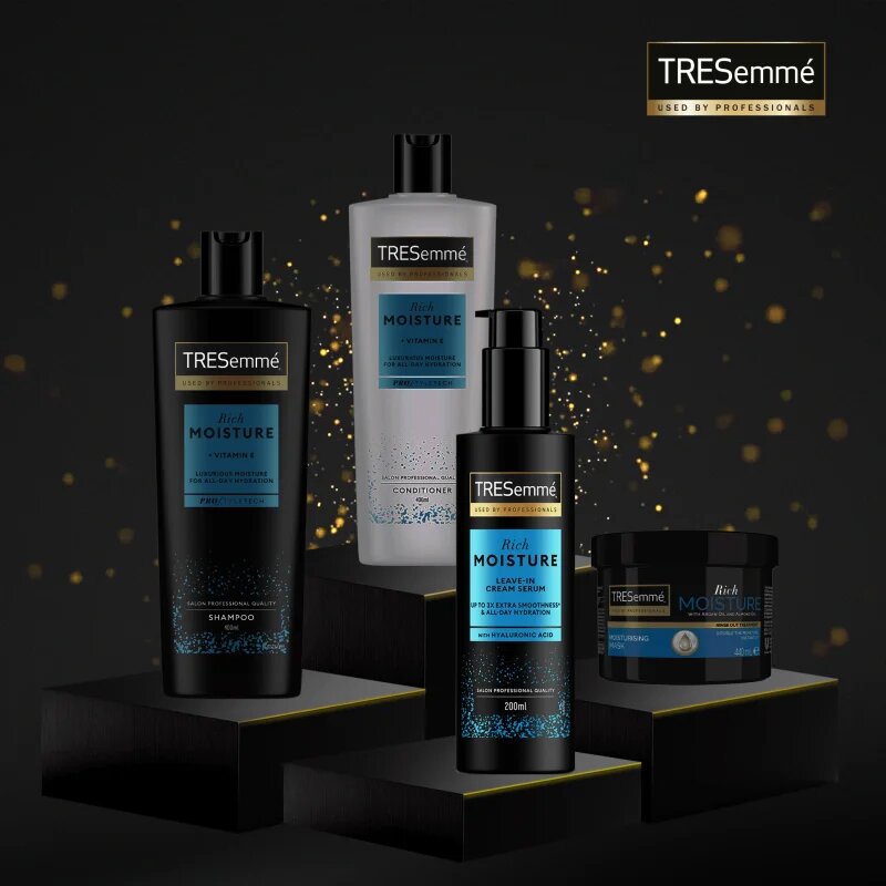 TRESemmé Rich Moisture Leave-In Serum krémes szérum a hidratálásért és a fényért 200 ml