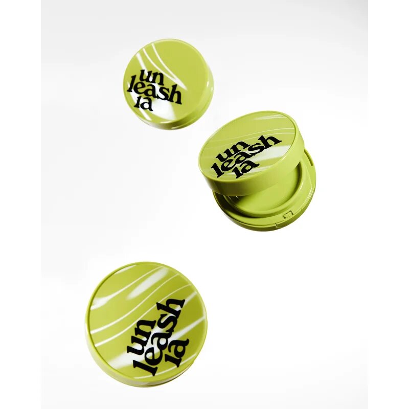 Unleashia Satin Wear Healthy Green Cushion Refill tartós alapozó sminkszivaccsal utántöltő árnyalat 18C Seashell 15 g