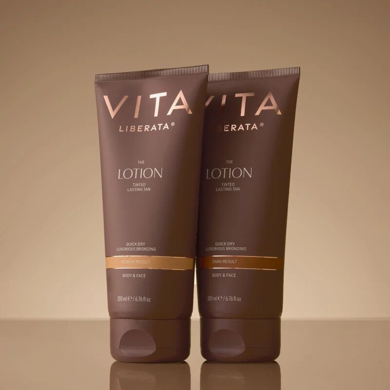 Vita Liberata Tinted Tanning Lotion önbarnító testápoló tej árnyalat Dark 200 ml