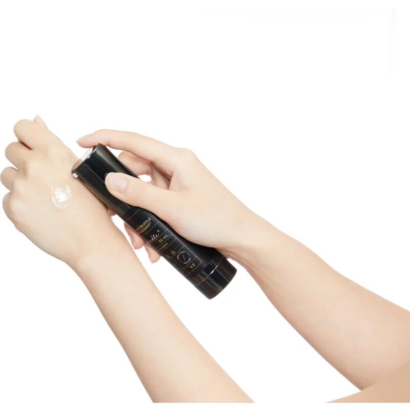 VT Cosmetics Black Truffle Reedle Shot 100 ránctalanító szérum a bőr rugalmasságának növelésére 50 ml