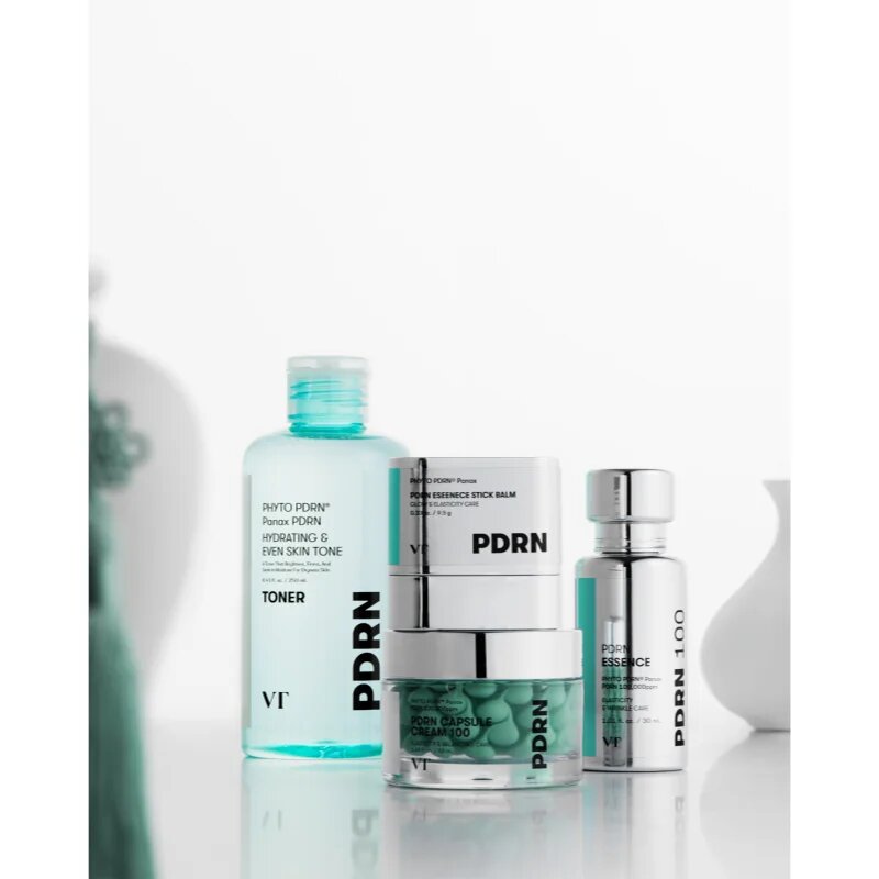 VT Cosmetics PDRN Toner hidratáló arctonik az élénk bőrért 250 ml