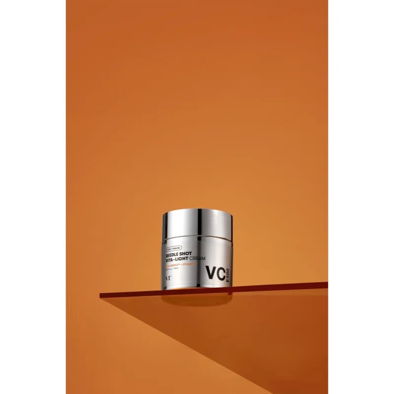VT Cosmetics Reedle Shot Vita-Light Cream hidratáló és nyugtató krém az öregedés jelei ellen 50 ml