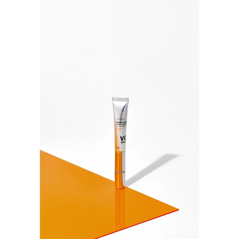 VT Cosmetics Reedle Shot Vita-Light Eyecream méregtelenítő és élénkítő krém a szemkörnyékre C vitamin 15 ml