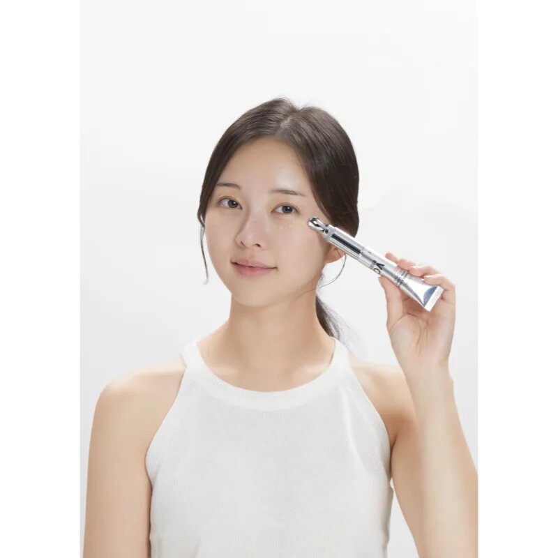 VT Cosmetics Reedle Shot Vita-Light Eyecream méregtelenítő és élénkítő krém a szemkörnyékre C vitamin 15 ml