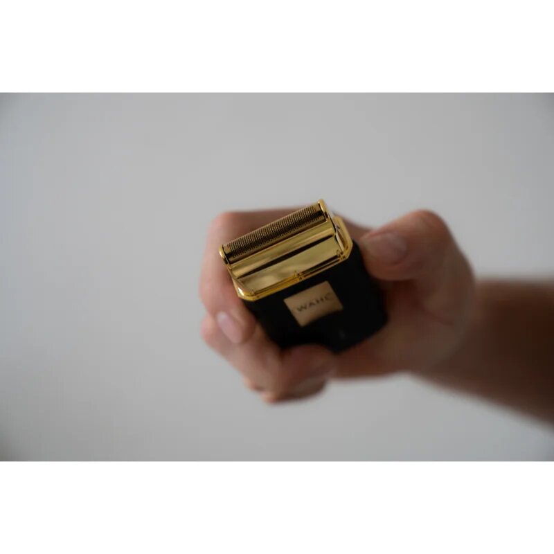 Wahl Travel Shaver Gold Edition utazó borotva készlet szakállra 1 db