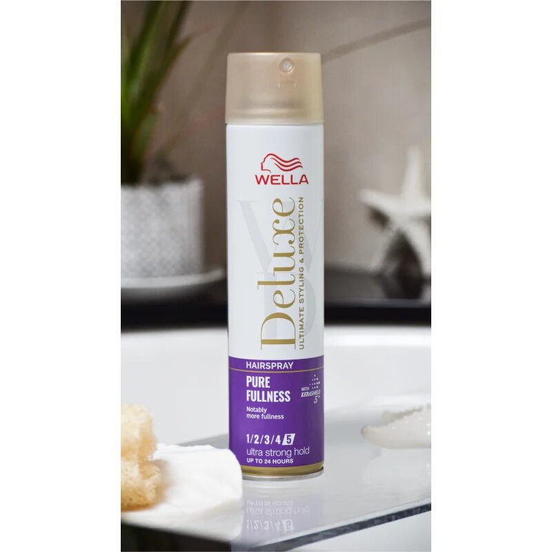 Wella Deluxe Pure Fullness Hajlakk az extra erős tartásért dús hatásért 250 ml