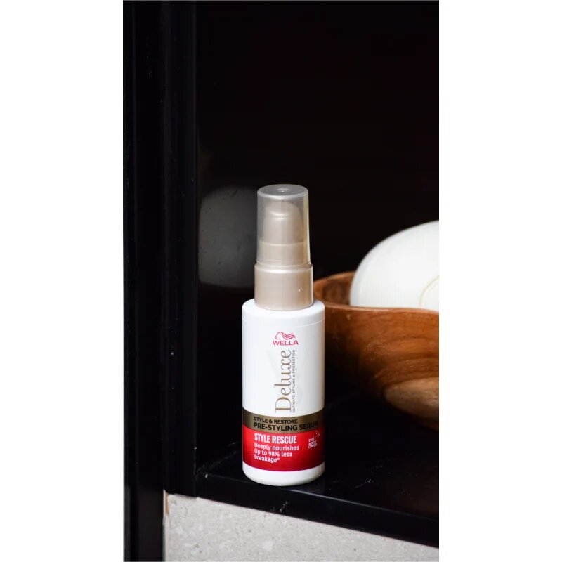 Wella Deluxe Style & Restore regeneráló szérum a haj megerősítésére 50 ml