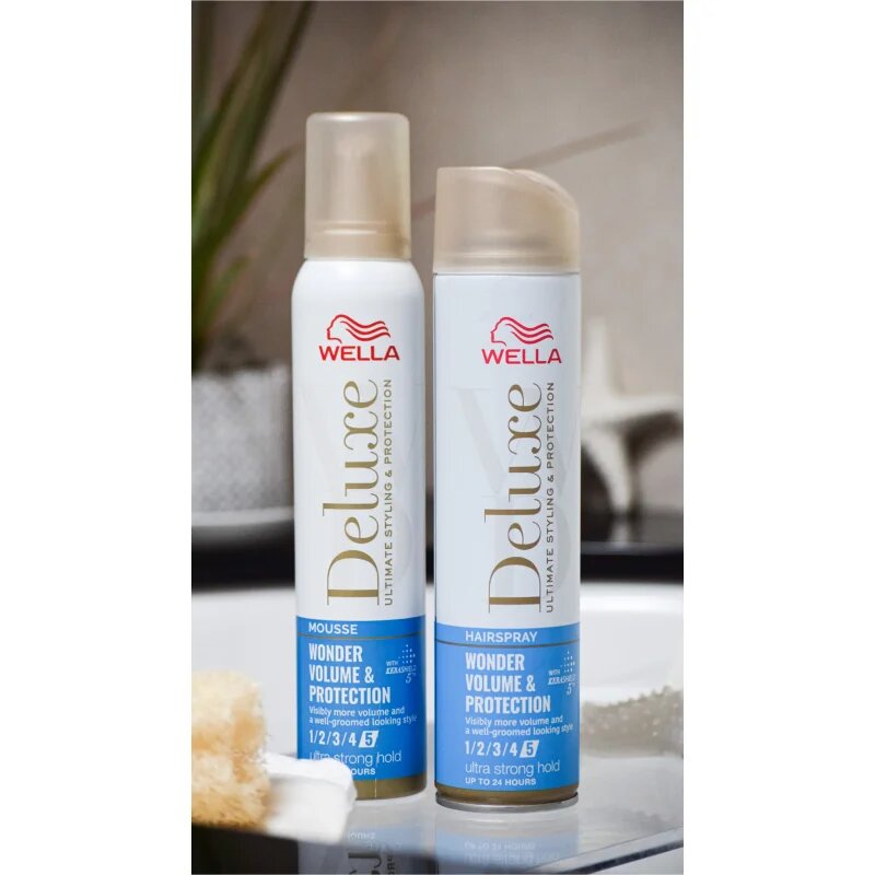 Wella Deluxe Wonder Volume & Protection Hajlakk az extra erős tartásért dús és fényes hajért 250 ml