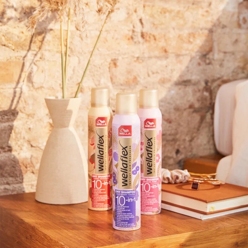 Wella flex Wild Berry Touch száraz sampon gyengéd virágos illattal 180 ml