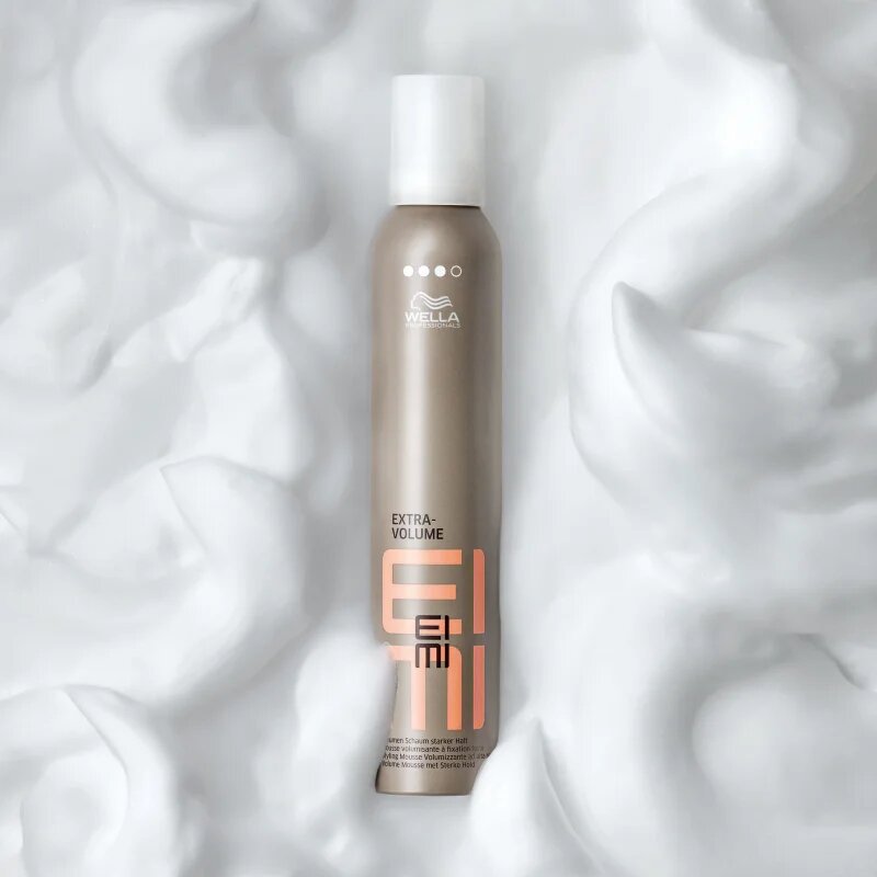 Wella Professionals Eimi Extra Volume fixáló hab extra mennyiségéert 500 ml