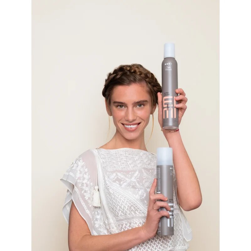 Wella Professionals Eimi Extra Volume fixáló hab extra mennyiségéert 500 ml
