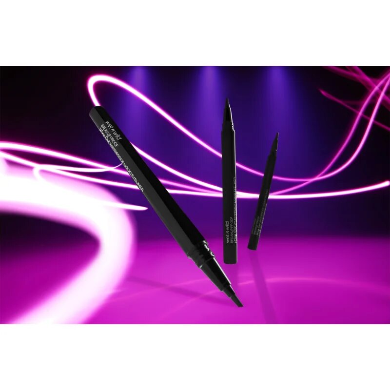 Wet n Wild Breakup Proof Wing Out széles applikátorú szemhéjtus vízálló árnyalat Ultra Black 0.9 ml
