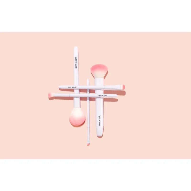 Wet n Wild Essential Foundation Brush lapos make-up ecset 1 db