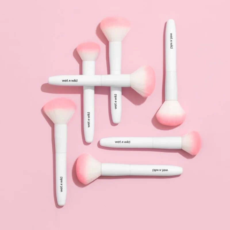 Wet n Wild Essential Powder Brush púderecset 1 db