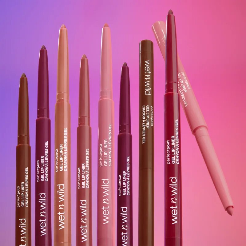 Wet n Wild Perfect Pout tartós szájceruza árnyalat Plum Together 0.25 g