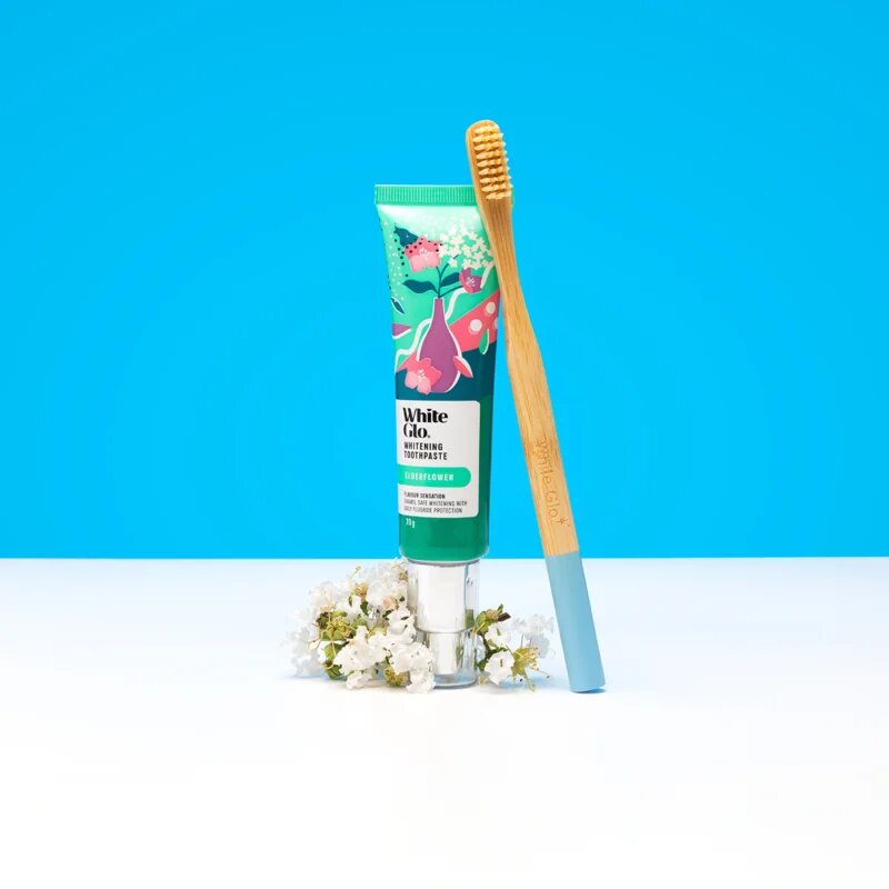 White Glo Whitening Toothpaste Eldeflower fogkrém 70 g