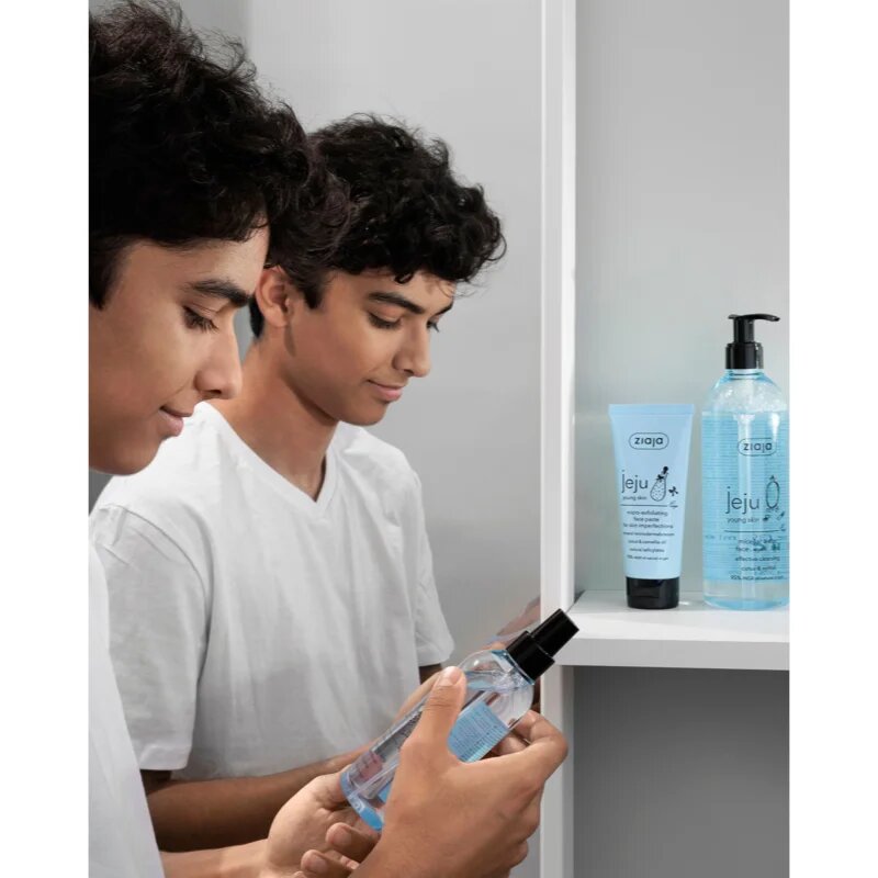 Ziaja Jeju Young Skin micellás víz a fiatal arcbőrre 390 ml