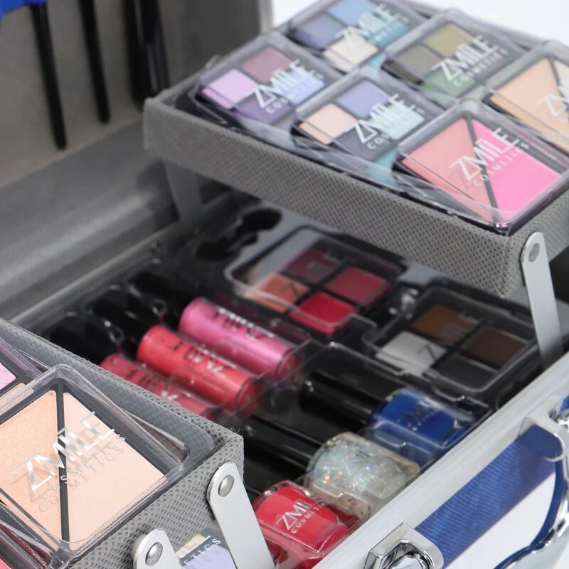 ZMILE COSMETICS Traveller Blue kozmetikai doboz