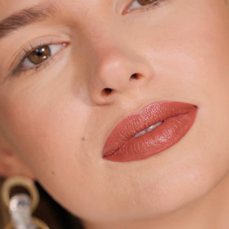 ZOEVA Pout Perfect Lipstick Pencil rúzsceruza árnyalat Melanie 4 g